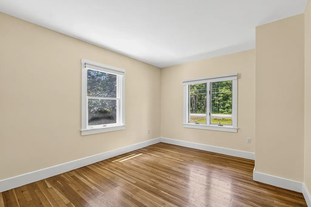 505 Foreside Road Topsham ME 04086