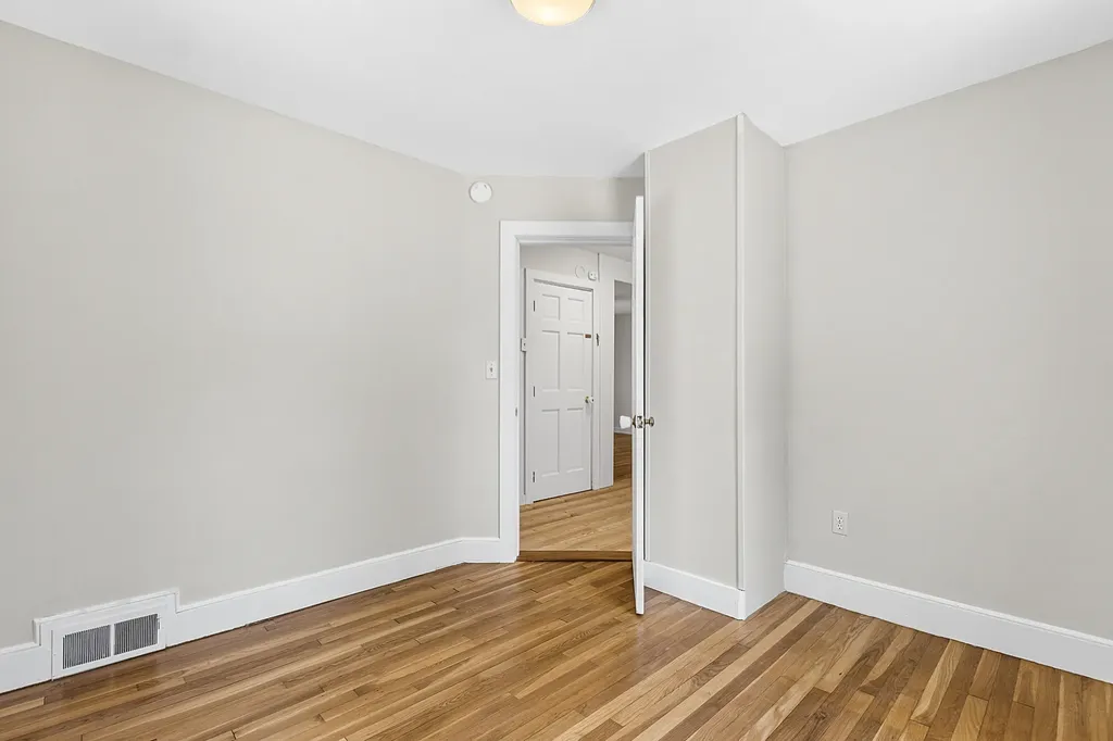 505 Foreside Road Topsham ME 04086