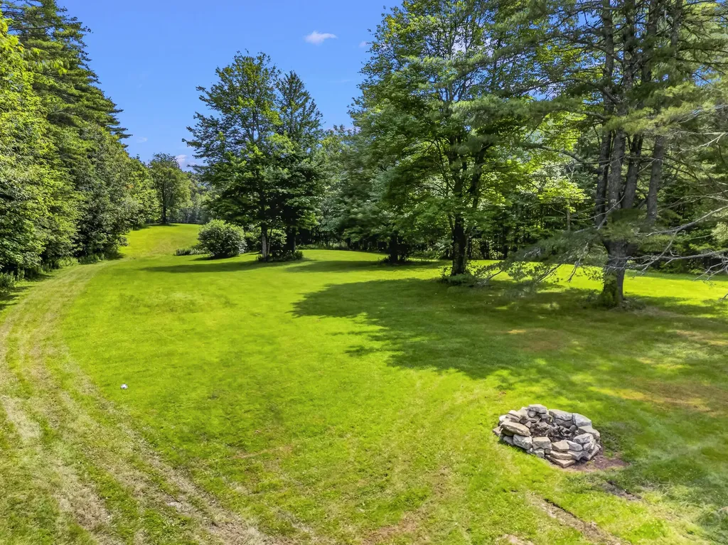 505 Foreside Road Topsham ME 04086