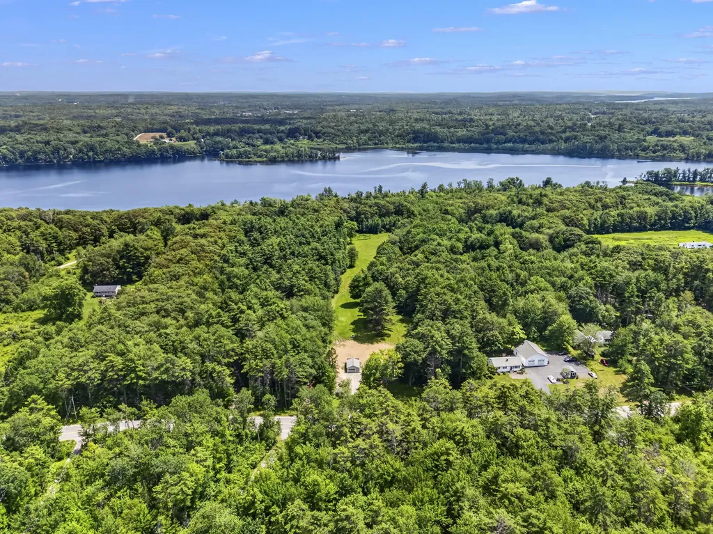 505 Foreside Road Topsham ME 04086