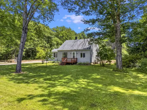 505 Foreside Road Topsham ME 04086