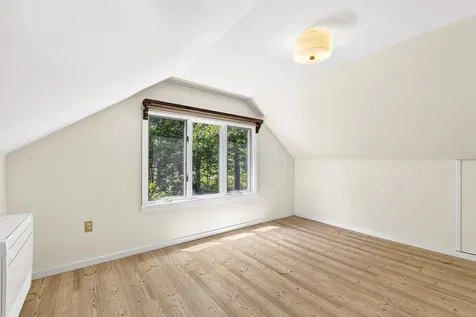 505 Foreside Road Topsham ME 04086