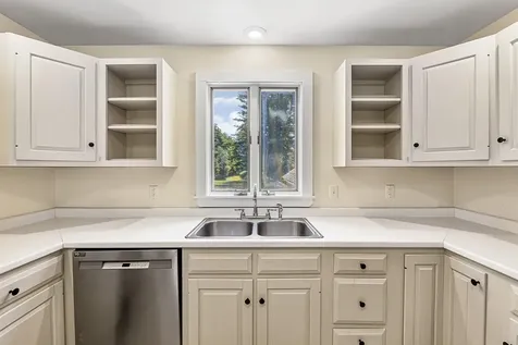 505 Foreside Road Topsham ME 04086