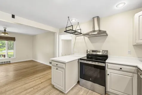 505 Foreside Road Topsham ME 04086