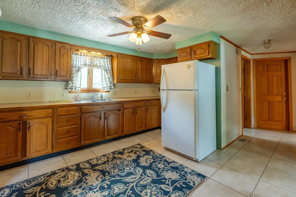 38 Bonnybriar Road South Portland ME 04106
