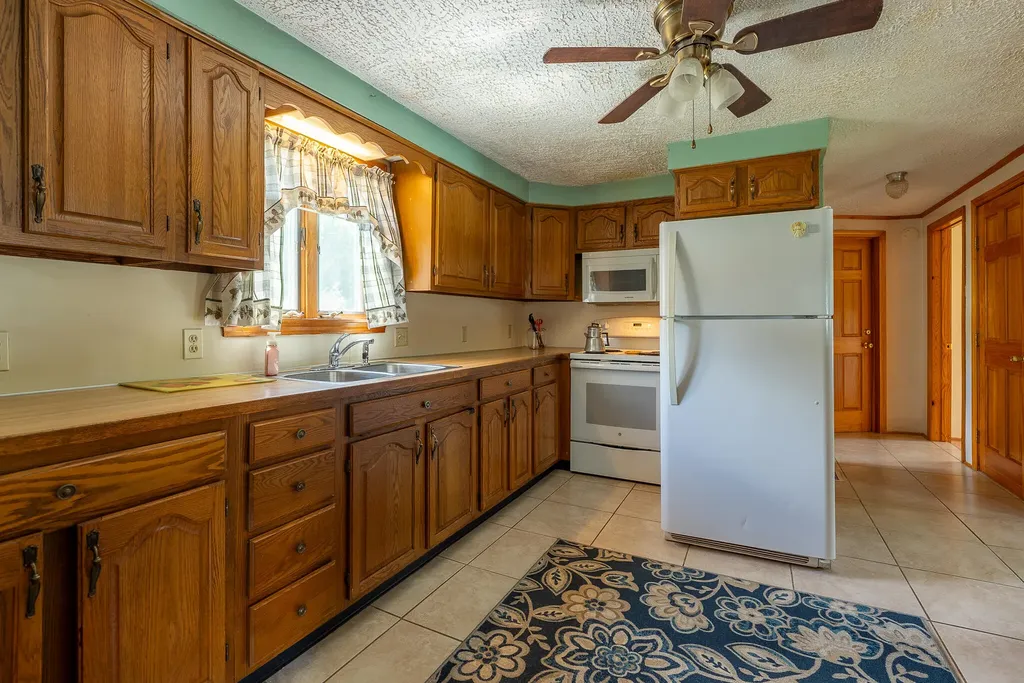 38 Bonnybriar Road South Portland ME 04106