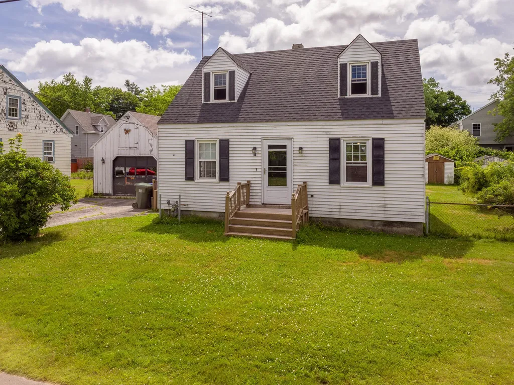 38 Bonnybriar Road South Portland ME 04106