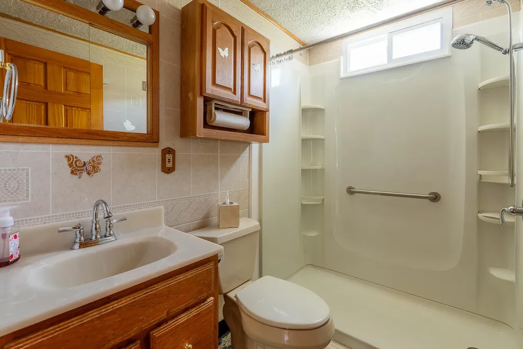 38 Bonnybriar Road South Portland ME 04106