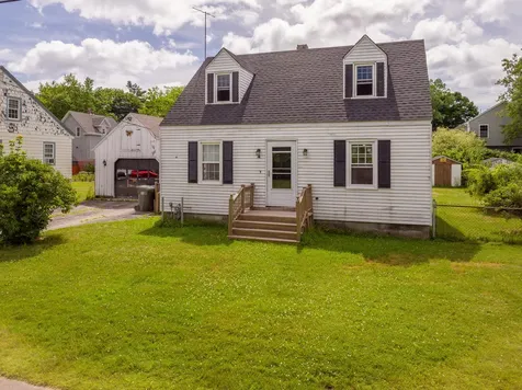 38 Bonnybriar Road South Portland ME 04106