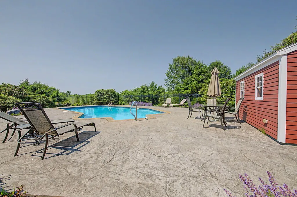156 Barstow Road Gorham ME 04038