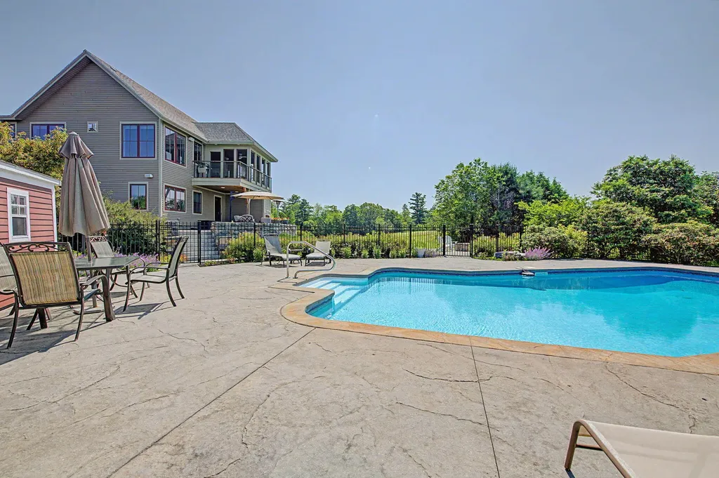 156 Barstow Road Gorham ME 04038