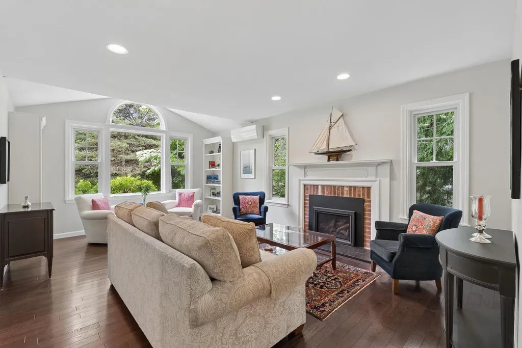 25 Sumac Drive Brunswick ME 04011