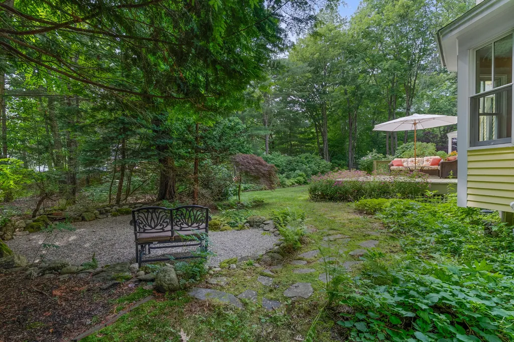 25 Sumac Drive Brunswick ME 04011