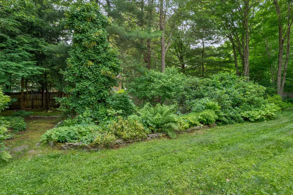 25 Sumac Drive Brunswick ME 04011