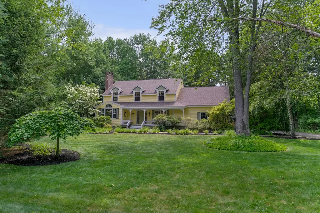 25 Sumac Drive Brunswick ME 04011