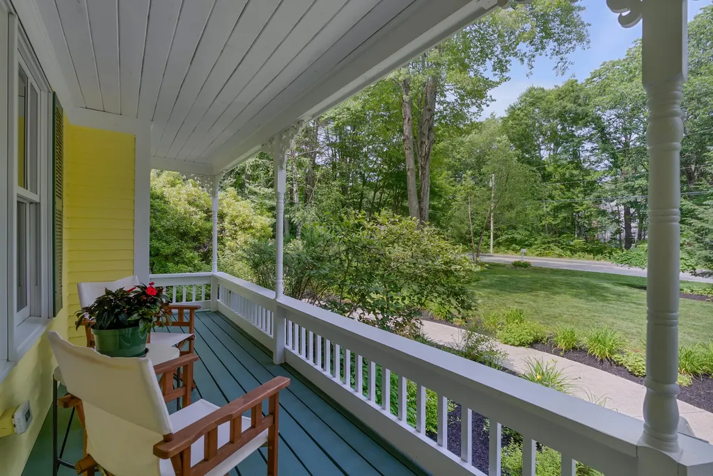 25 Sumac Drive Brunswick ME 04011