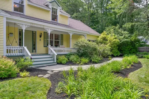 25 Sumac Drive Brunswick ME 04011