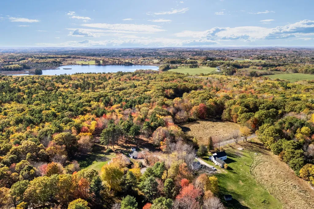 895 Finntown Road Warren ME 04864