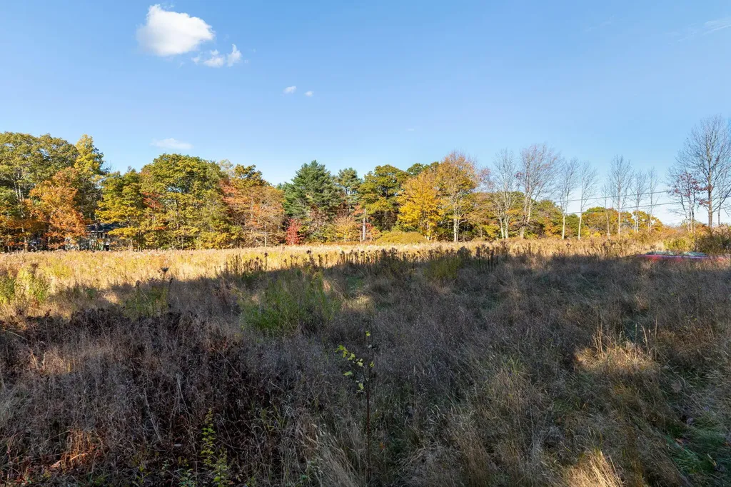895 Finntown Road Warren ME 04864