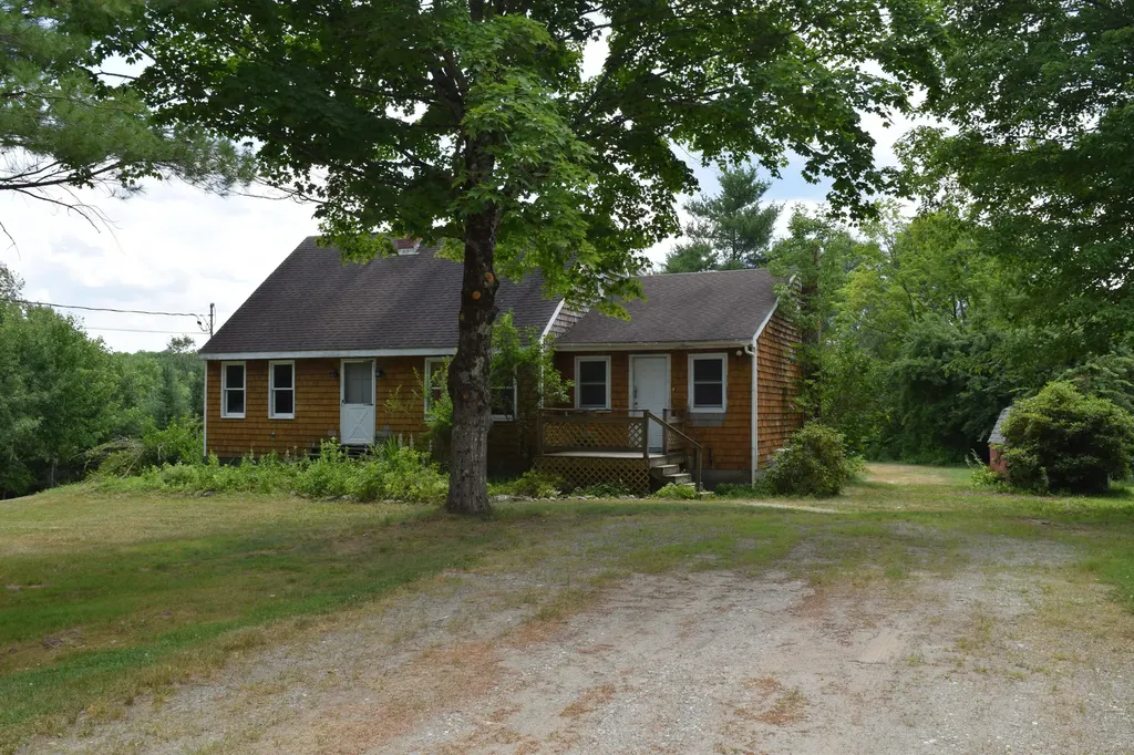 Richmond ME, 870 Alexander Reed Road