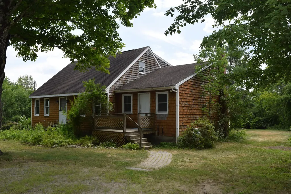 870 Alexander Reed Road Richmond ME 04357