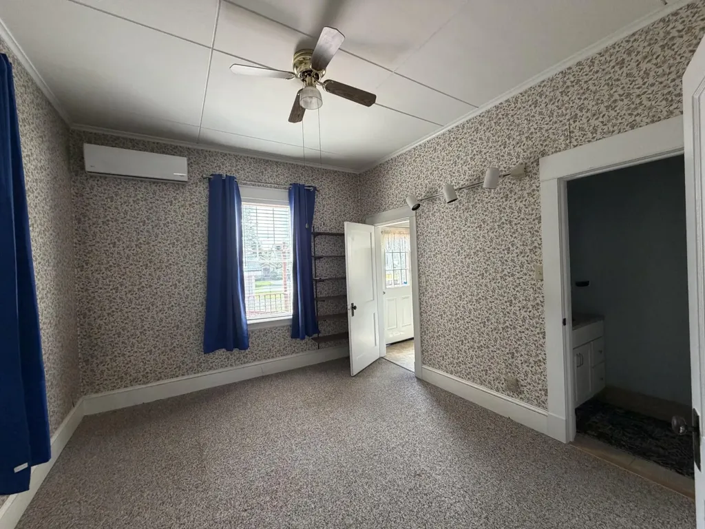 2 Pleasant Court Houlton ME 04730