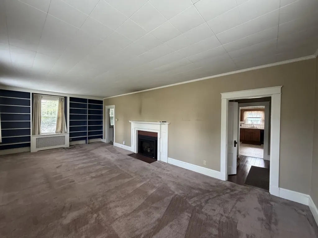 2 Pleasant Court Houlton ME 04730