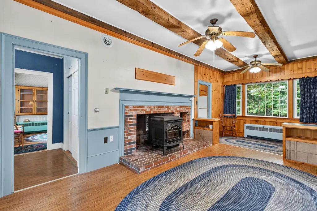 902 Long Plains Road Buxton ME 04093