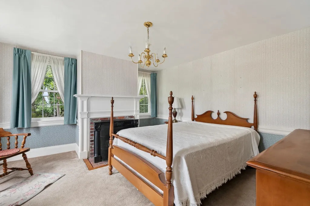 902 Long Plains Road Buxton ME 04093