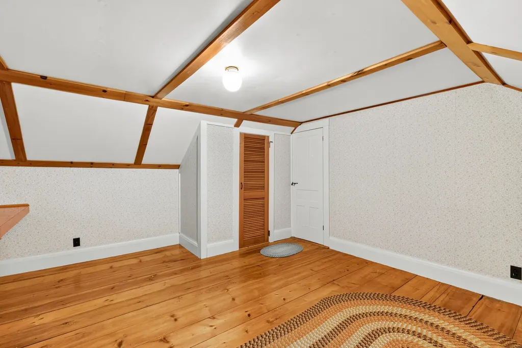902 Long Plains Road Buxton ME 04093