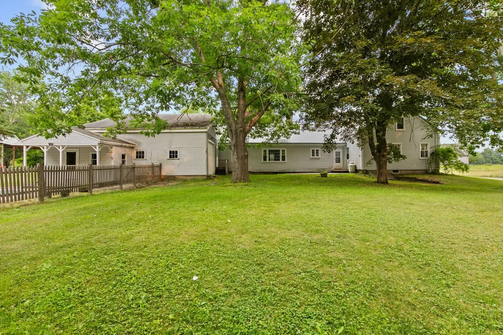 902 Long Plains Road Buxton ME 04093