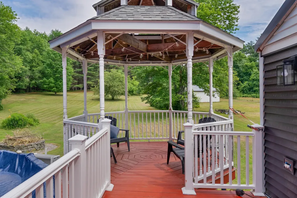125 Main Street Lisbon ME 04252