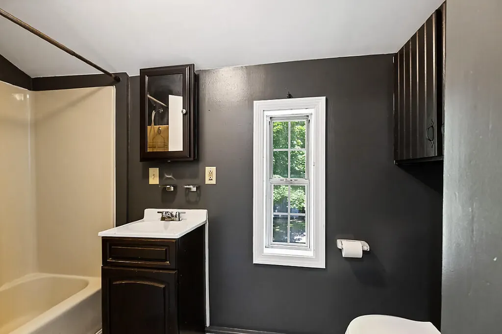 16 Northern Avenue Farmingdale ME 04344