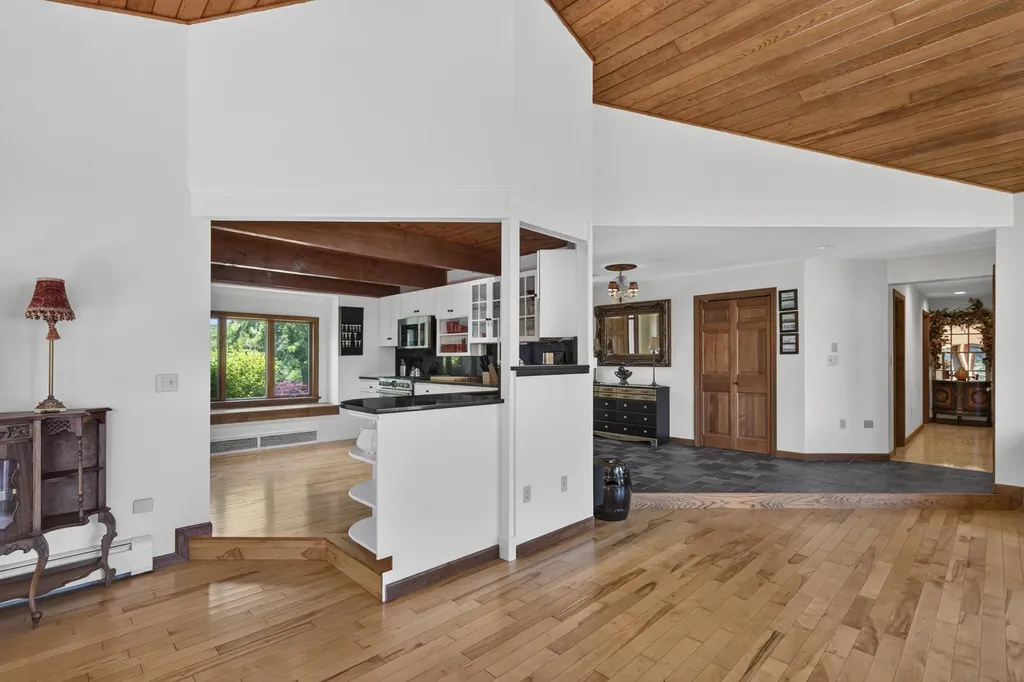 70 North Shore Drive Owls Head ME 04854