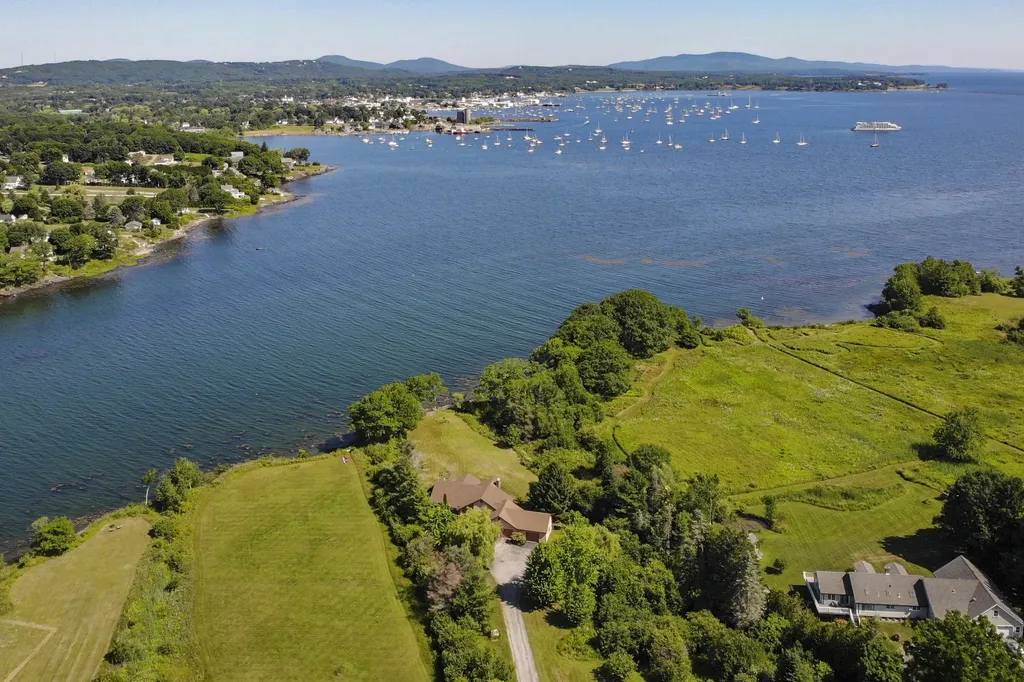 70 North Shore Drive Owls Head ME 04854