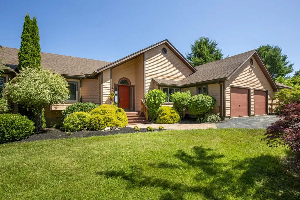 70 North Shore Drive Owls Head ME 04854