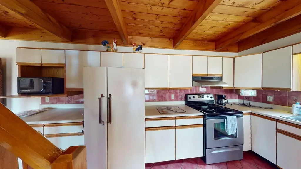 63 Fisher Road Holden ME 04429