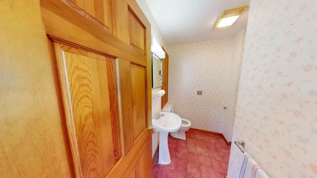 63 Fisher Road Holden ME 04429