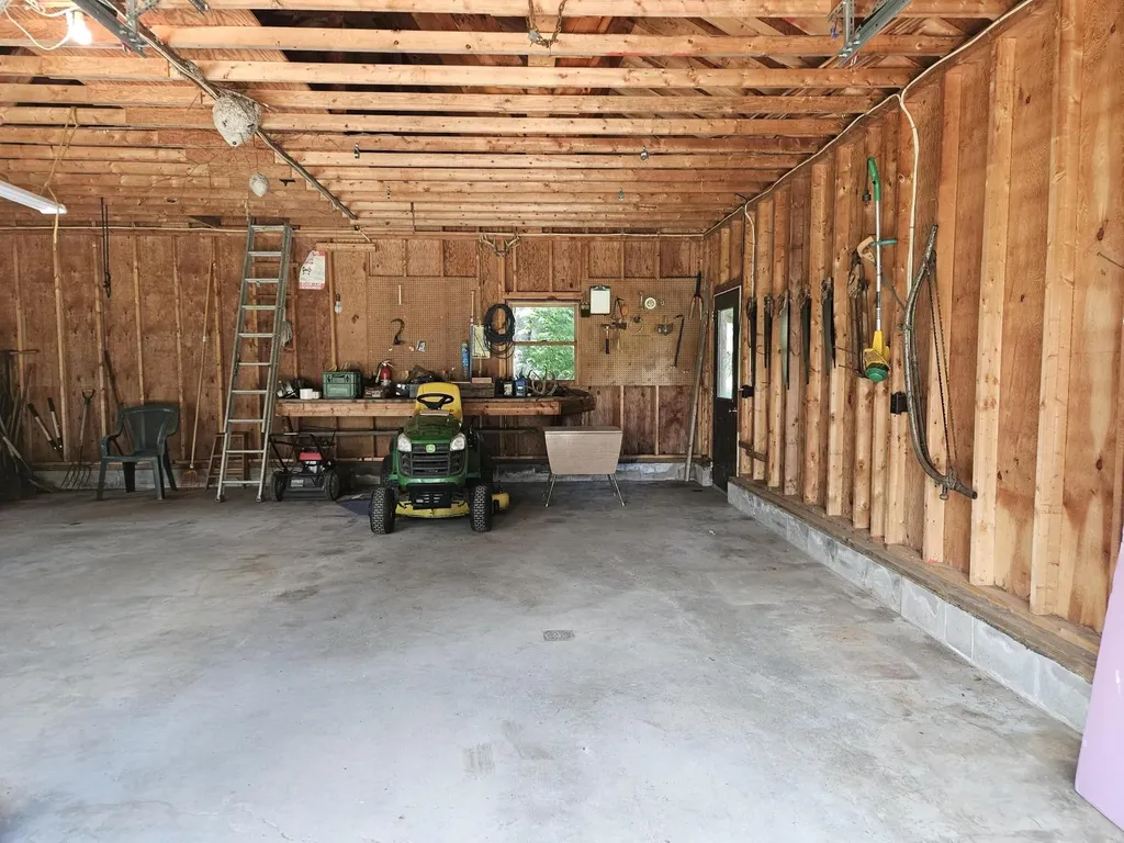 63 Fisher Road Holden ME 04429