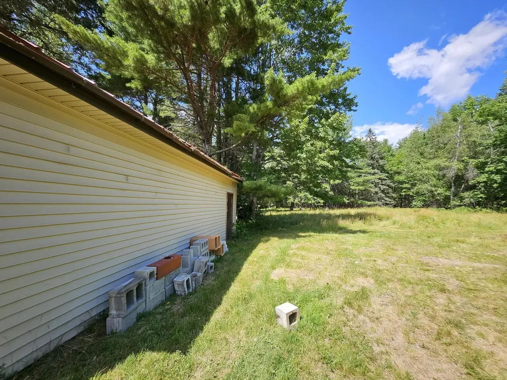 63 Fisher Road Holden ME 04429