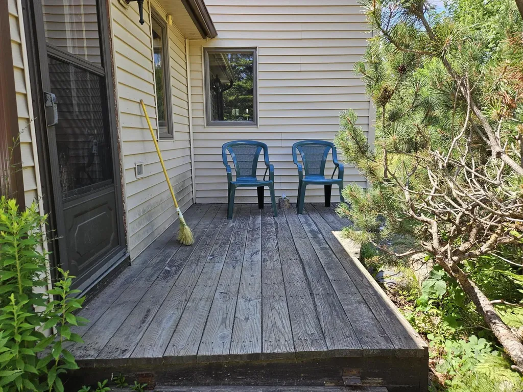 63 Fisher Road Holden ME 04429