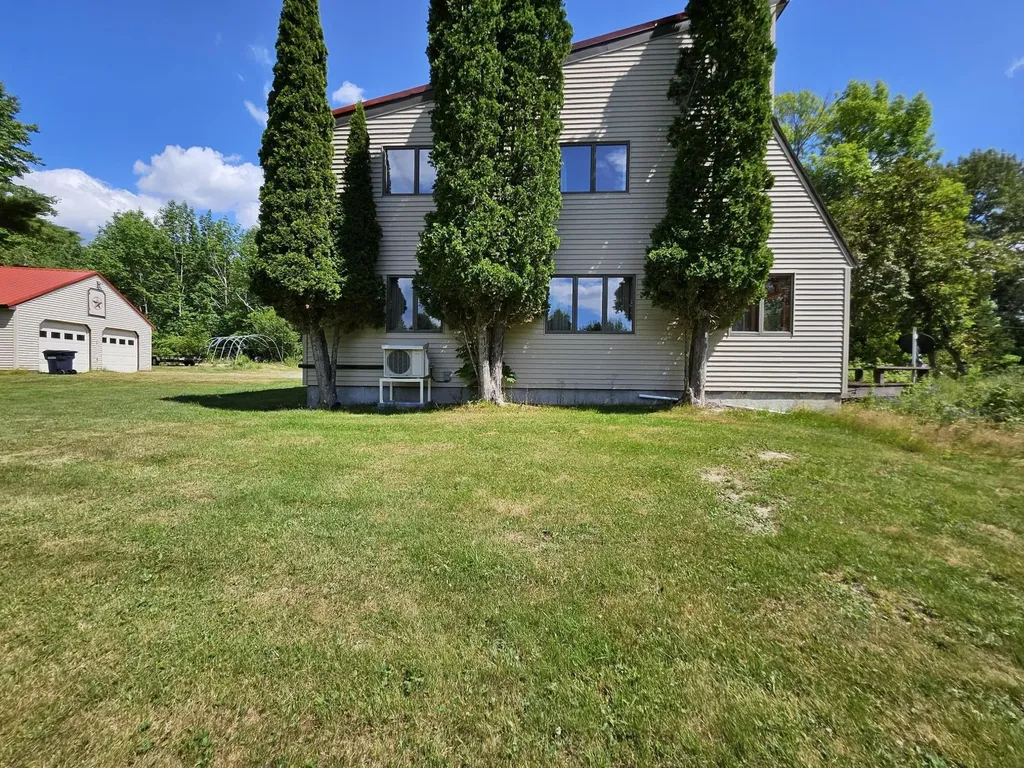 63 Fisher Road Holden ME 04429