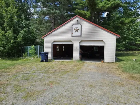 63 Fisher Road Holden ME 04429