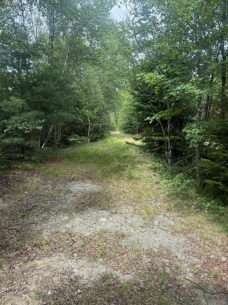 18 Middle Ground View Jonesport ME 04649
