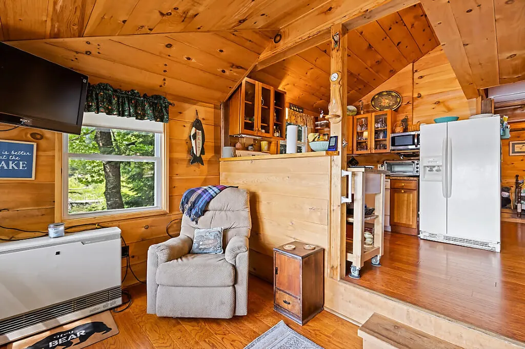 217 Lakewood Estates Rome ME 04963
