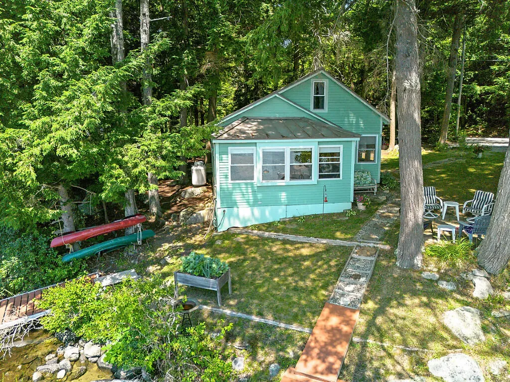 217 Lakewood Estates Rome ME 04963