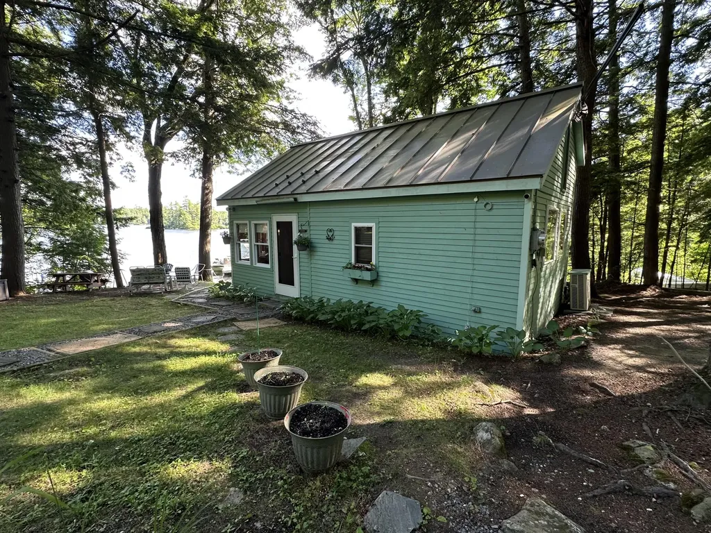 217 Lakewood Estates Rome ME 04963