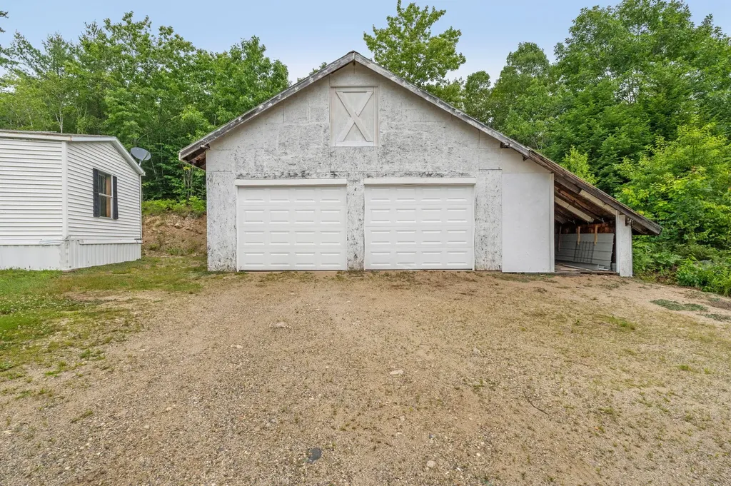 914 Pond Road Wales ME 04280