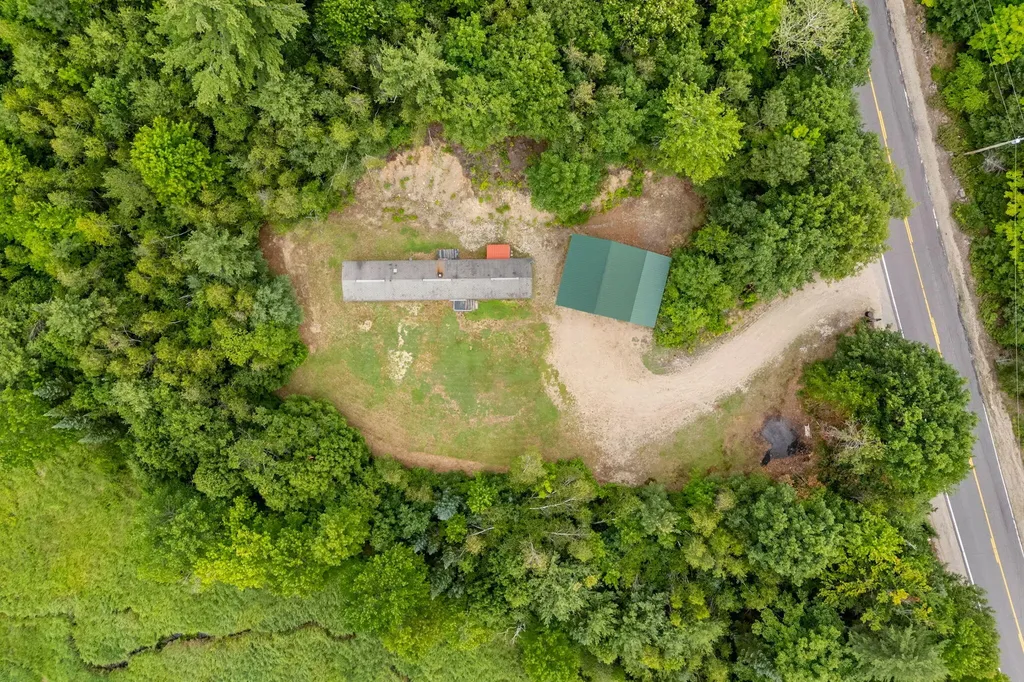 914 Pond Road Wales ME 04280