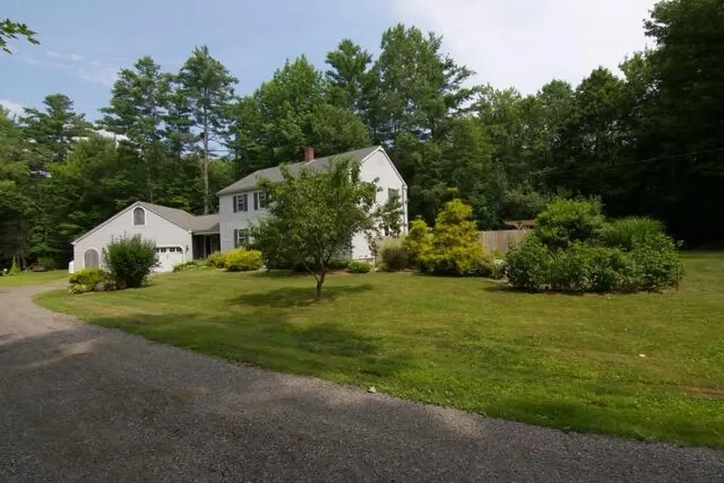 725 Mercer Road Norridgewock ME 04957